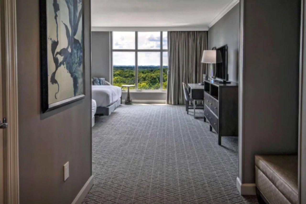 Hotel Hilton Hills 4*